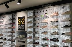S2 Sneakers Specialist - Chaussures / Maroquinerie Saint-Pierre